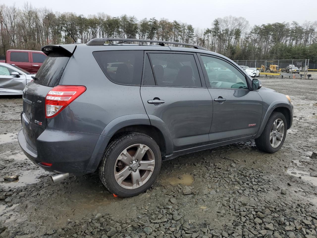 Photo 2 VIN: JTMRF4DV9B5048766 - TOYOTA RAV 4 