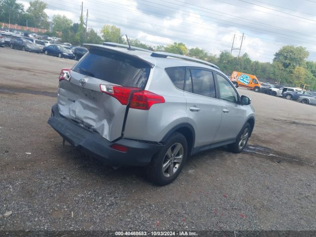 Photo 3 VIN: JTMRFREV0FD136130 - TOYOTA RAV4 