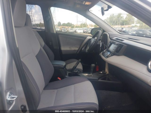 Photo 4 VIN: JTMRFREV0FD136130 - TOYOTA RAV4 