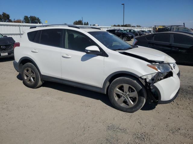 Photo 3 VIN: JTMRFREV0FJ035400 - TOYOTA RAV4 XLE 