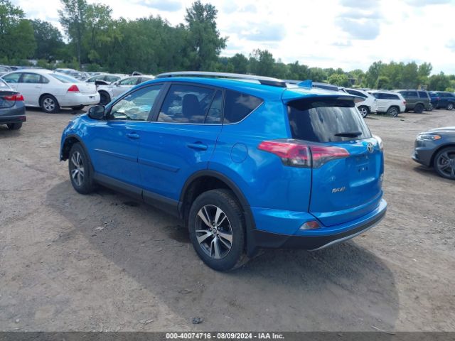 Photo 2 VIN: JTMRFREV0HD204557 - TOYOTA RAV4 