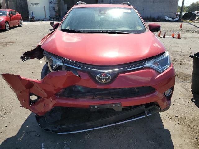 Photo 4 VIN: JTMRFREV0HJ114598 - TOYOTA RAV4 XLE 