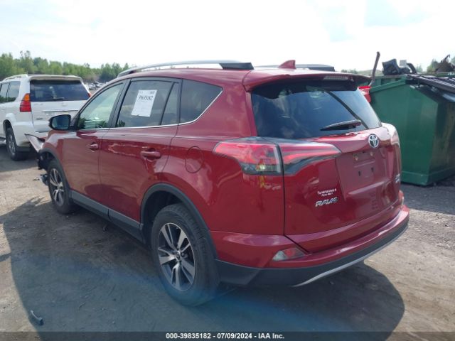 Photo 2 VIN: JTMRFREV0JD258186 - TOYOTA RAV4 