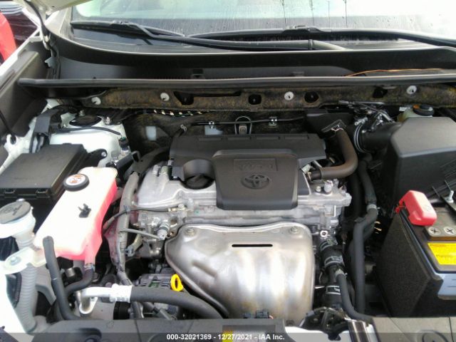 Photo 9 VIN: JTMRFREV0JJ255709 - TOYOTA RAV4 