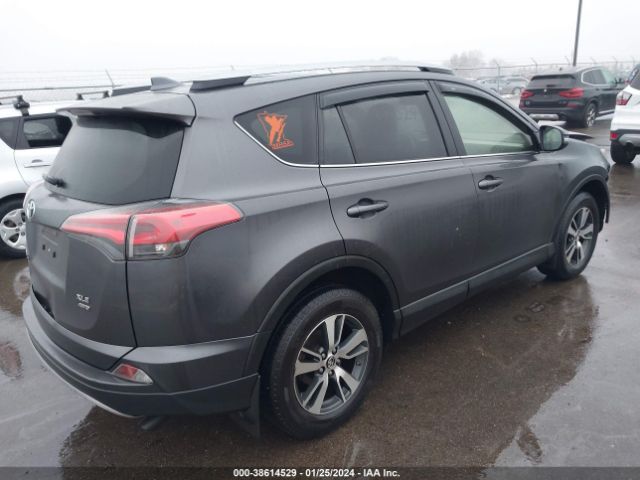 Photo 3 VIN: JTMRFREV0JJ727018 - TOYOTA RAV4 