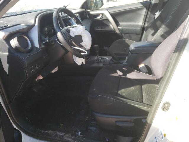 Photo 6 VIN: JTMRFREV0JJ743686 - TOYOTA RAV4 