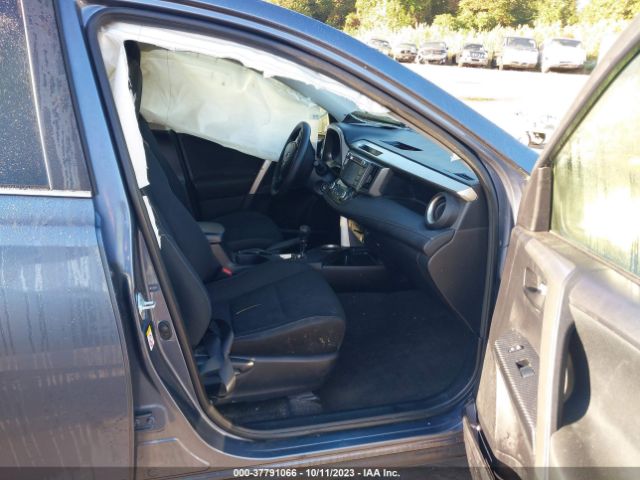 Photo 4 VIN: JTMRFREV1D5016215 - TOYOTA RAV4 