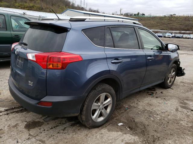 Photo 2 VIN: JTMRFREV1DD043971 - TOYOTA RAV4 XLE 