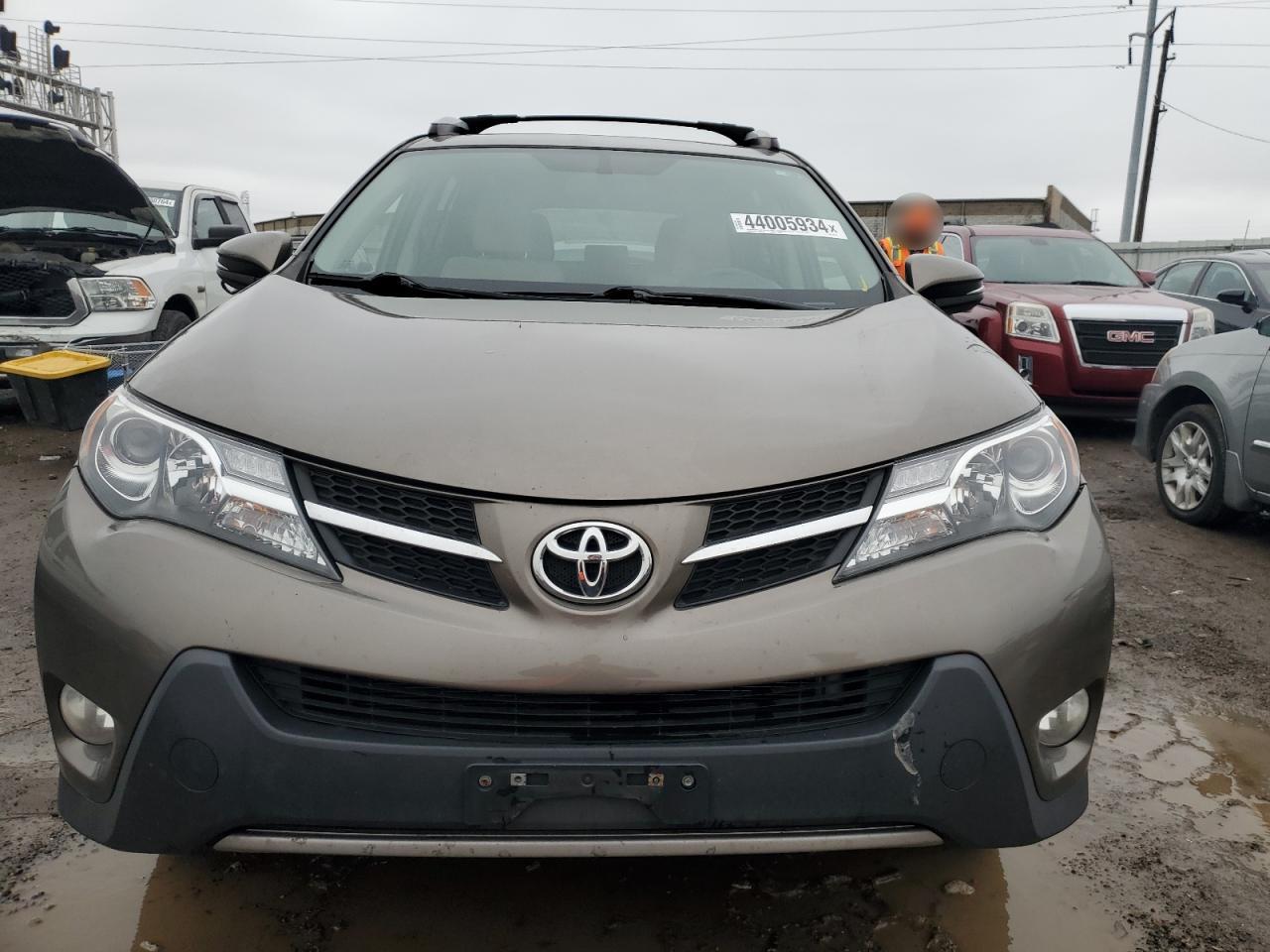 Photo 4 VIN: JTMRFREV1ED084716 - TOYOTA RAV 4 