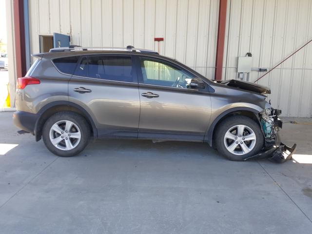 Photo 8 VIN: JTMRFREV1ED094629 - TOYOTA RAV4 XLE 