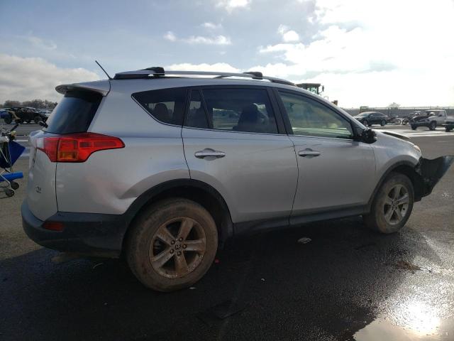 Photo 2 VIN: JTMRFREV1FD110491 - TOYOTA RAV4 XLE 