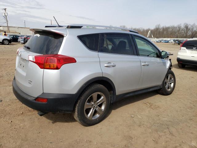 Photo 2 VIN: JTMRFREV1FD123127 - TOYOTA RAV4 XLE 