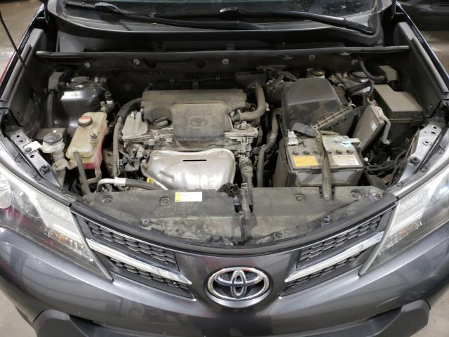 Photo 6 VIN: JTMRFREV1FD141952 - TOYOTA RAV4 XLE 