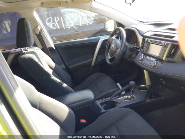 Photo 4 VIN: JTMRFREV1FJ041948 - TOYOTA RAV4 