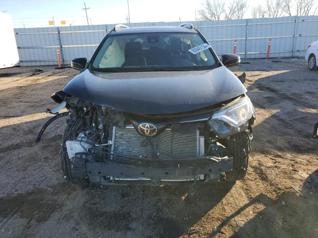 Photo 4 VIN: JTMRFREV1HD203157 - TOYOTA RAV4 XLE 