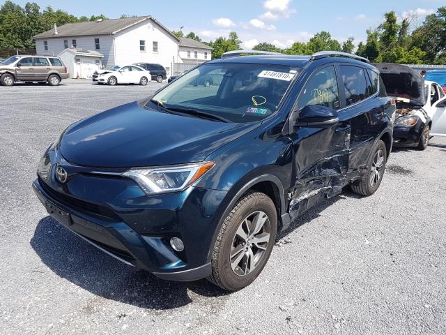 Photo 1 VIN: JTMRFREV1HD205202 - TOYOTA RAV4 XLE 