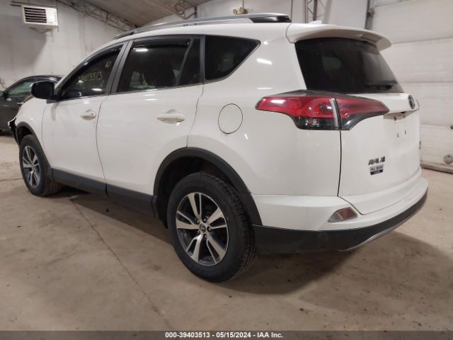 Photo 2 VIN: JTMRFREV1HJ174020 - TOYOTA RAV4 