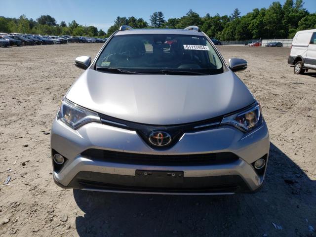 Photo 4 VIN: JTMRFREV1JD235967 - TOYOTA RAV4 