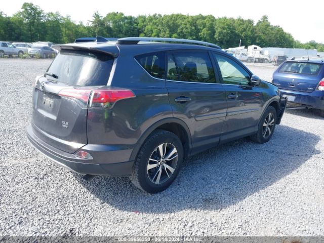 Photo 3 VIN: JTMRFREV1JJ207846 - TOYOTA RAV4 