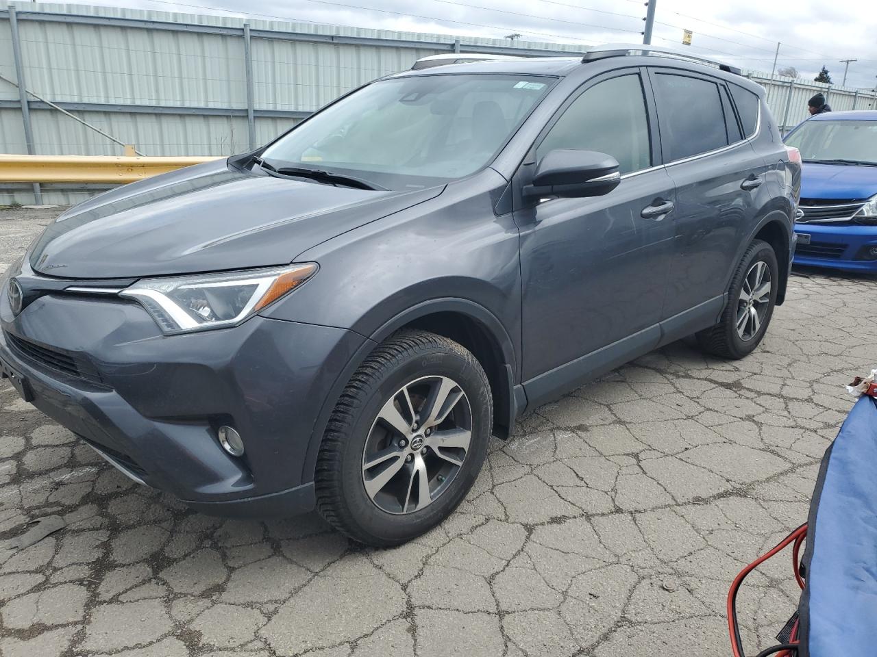 Photo 0 VIN: JTMRFREV1JJ230835 - TOYOTA RAV 4 