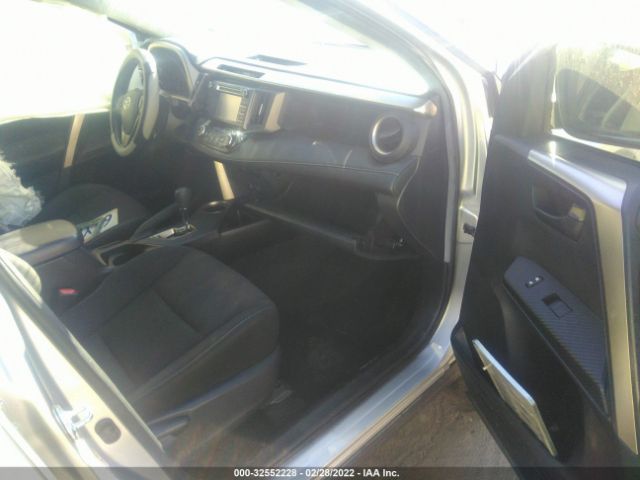 Photo 4 VIN: JTMRFREV2D5000878 - TOYOTA RAV4 