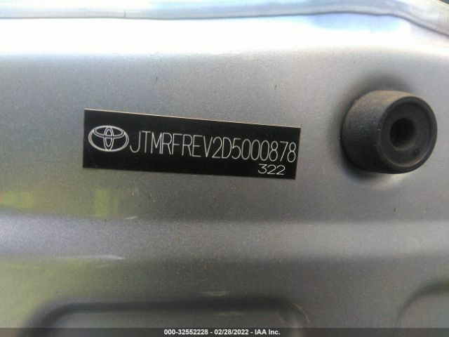 Photo 8 VIN: JTMRFREV2D5000878 - TOYOTA RAV4 