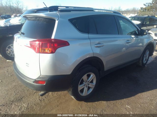 Photo 3 VIN: JTMRFREV2ED070775 - TOYOTA RAV4 