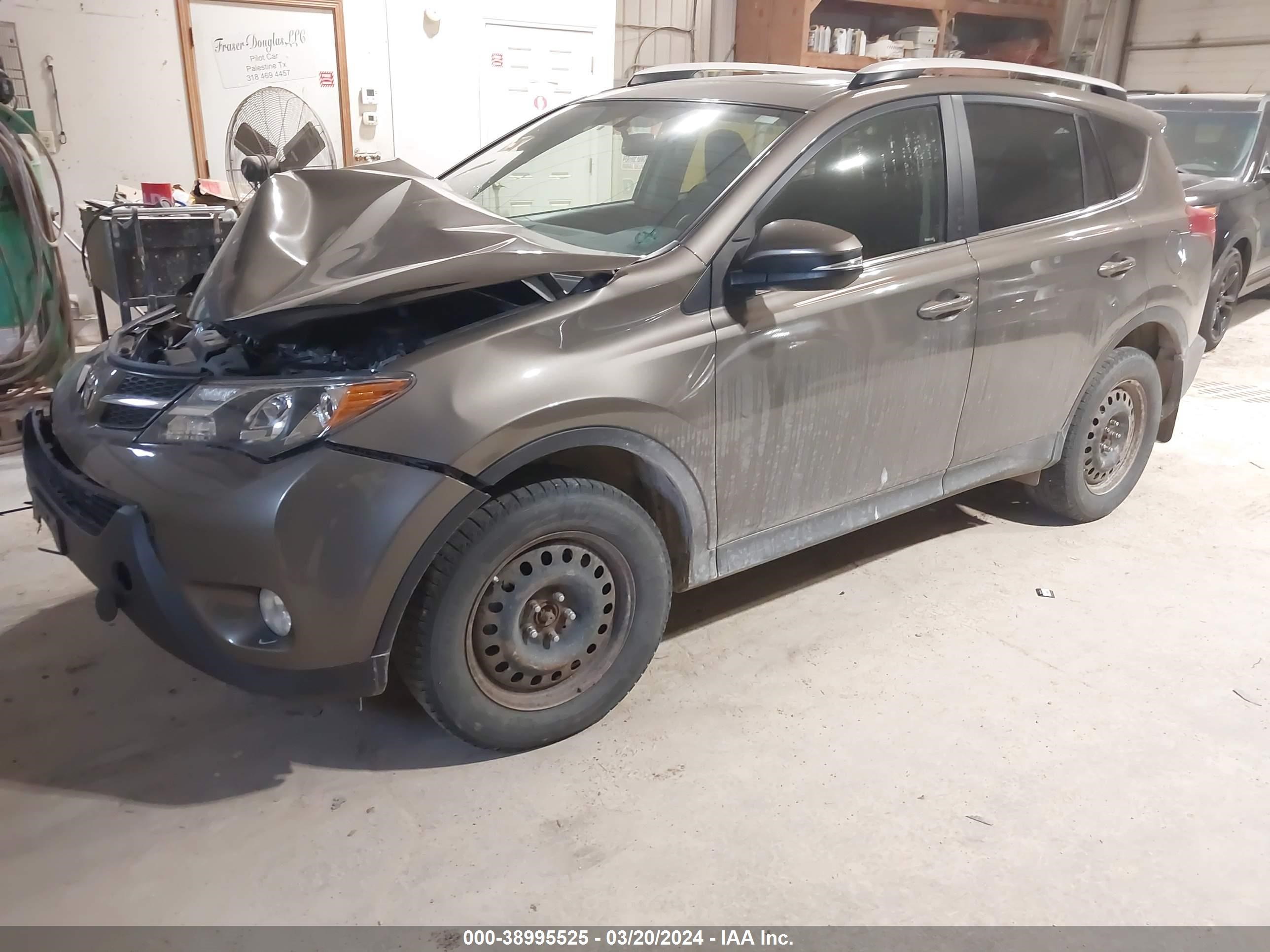 Photo 1 VIN: JTMRFREV2FD097282 - TOYOTA RAV 4 