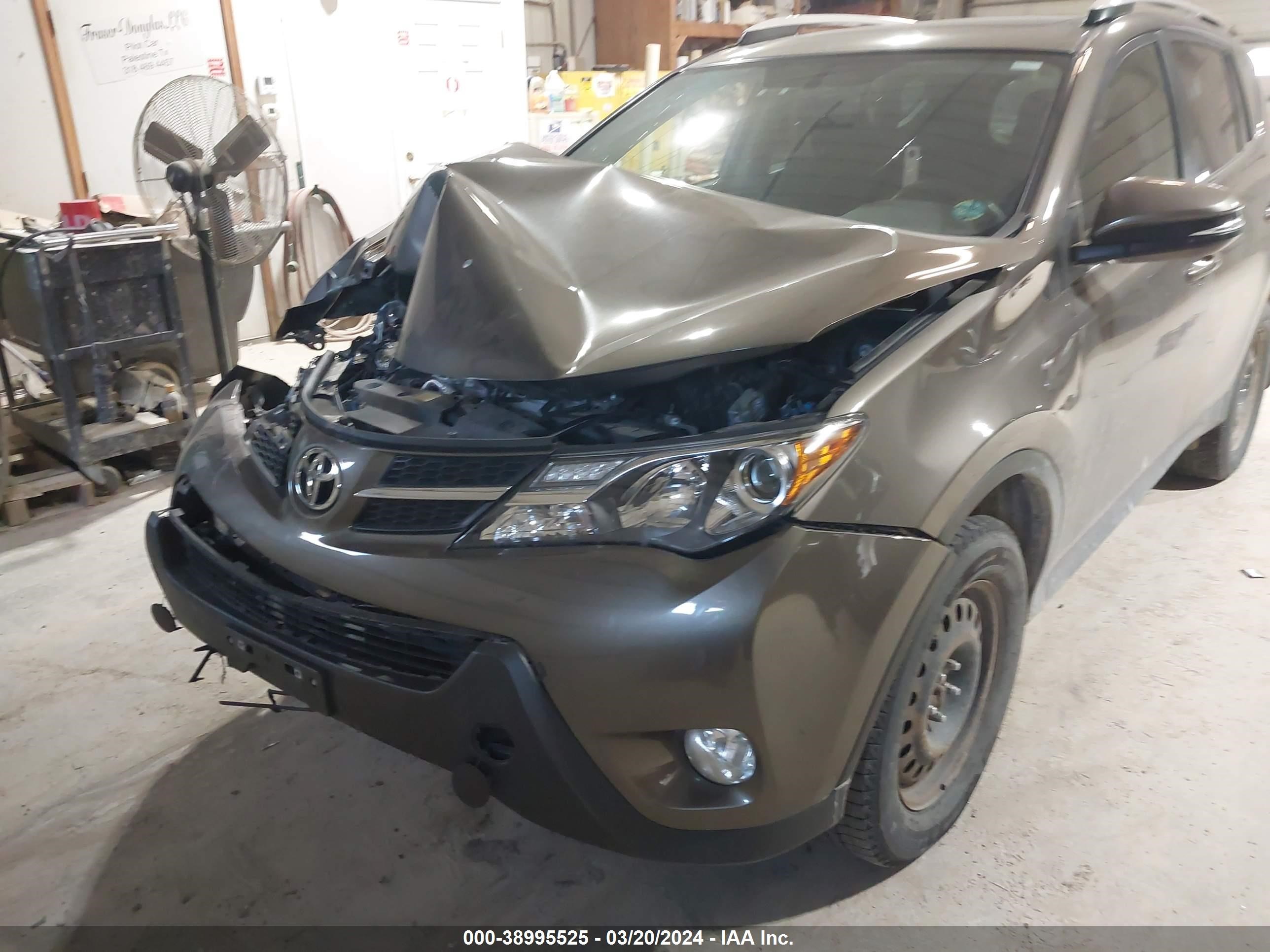 Photo 17 VIN: JTMRFREV2FD097282 - TOYOTA RAV 4 