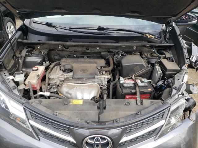 Photo 6 VIN: JTMRFREV2FD109723 - TOYOTA RAV4 XLE 