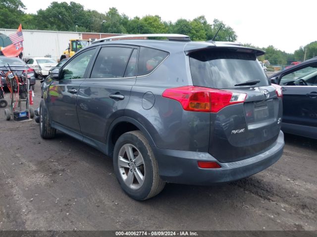 Photo 2 VIN: JTMRFREV2FJ049010 - TOYOTA RAV4 