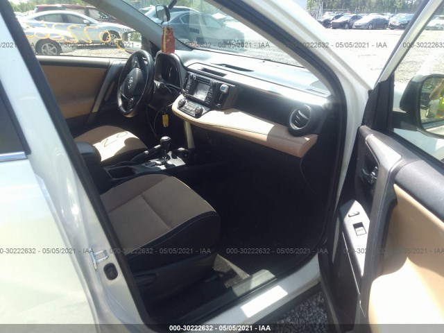 Photo 4 VIN: JTMRFREV2GJ068027 - TOYOTA RAV4 