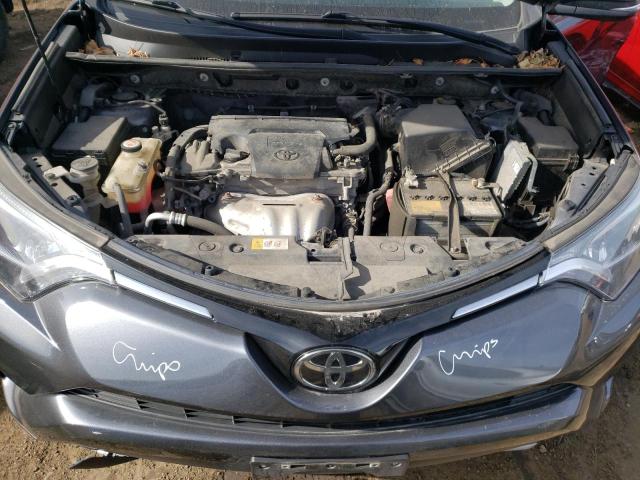 Photo 11 VIN: JTMRFREV2HD205659 - TOYOTA RAV4 