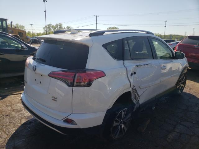 Photo 3 VIN: JTMRFREV2HD211039 - TOYOTA RAV4 XLE 