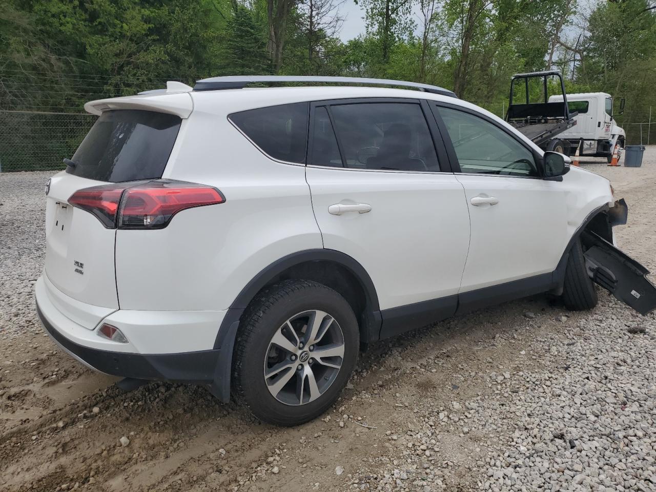 Photo 2 VIN: JTMRFREV2HD212658 - TOYOTA RAV 4 