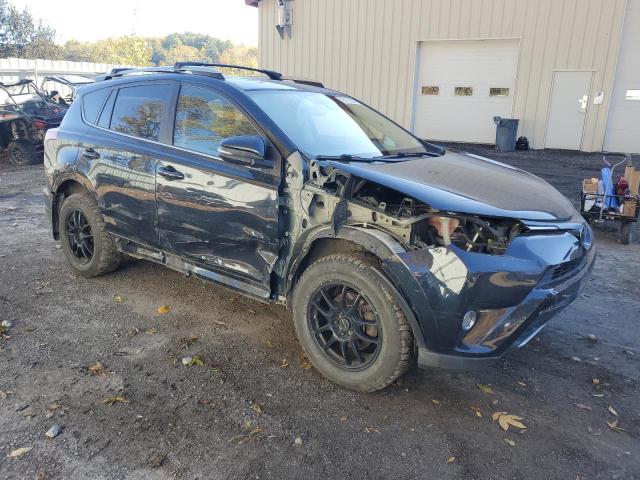 Photo 3 VIN: JTMRFREV2HD217326 - TOYOTA RAV4 XLE 