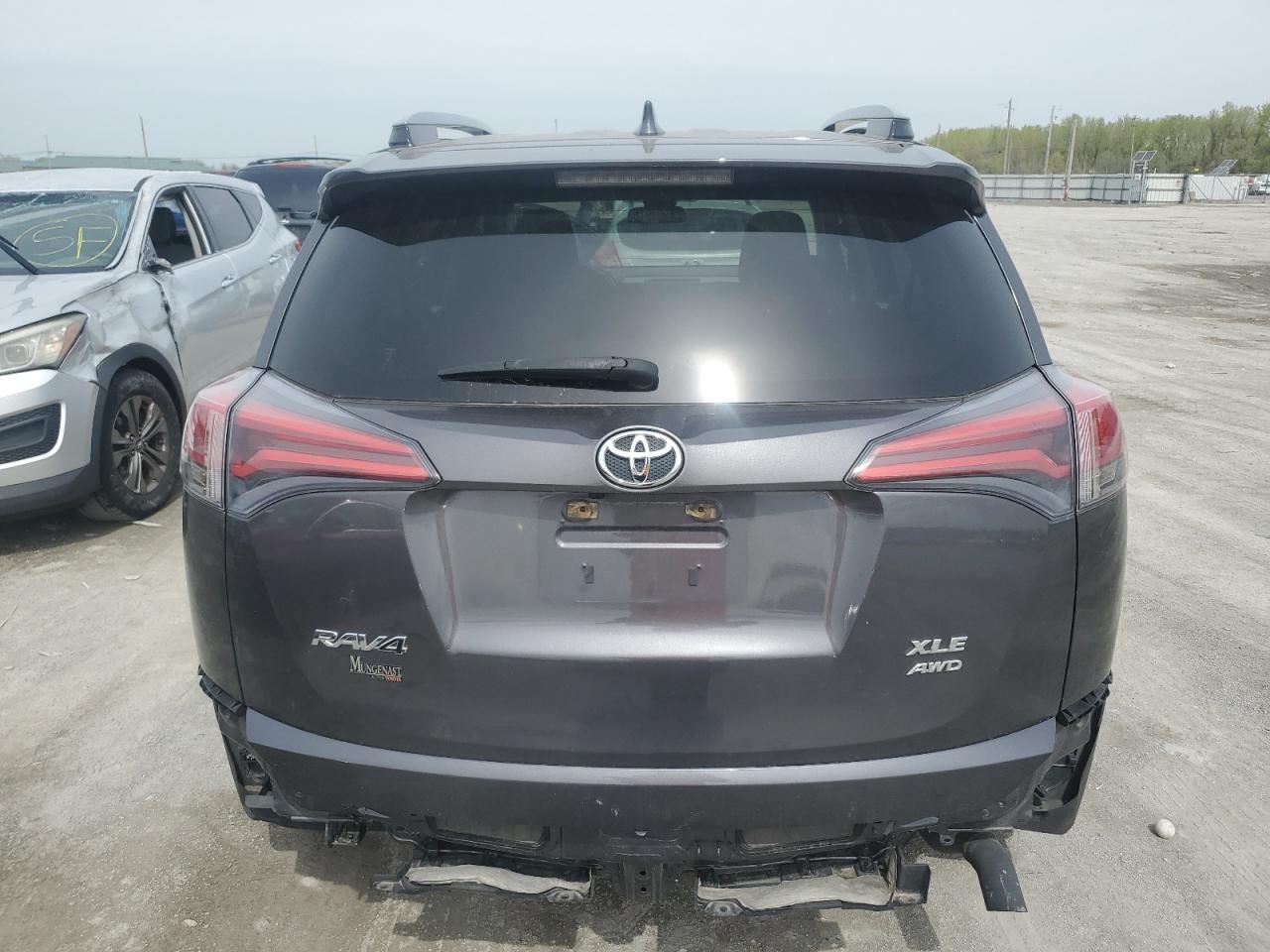 Photo 5 VIN: JTMRFREV2HJ108382 - TOYOTA RAV 4 