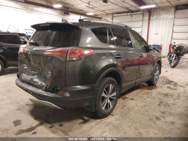 Photo 3 VIN: JTMRFREV2HJ137963 - TOYOTA RAV4 