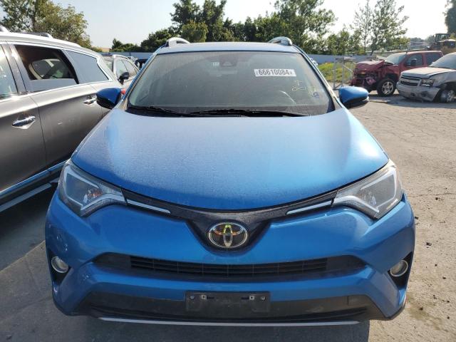 Photo 4 VIN: JTMRFREV2HJ169862 - TOYOTA RAV4 XLE 