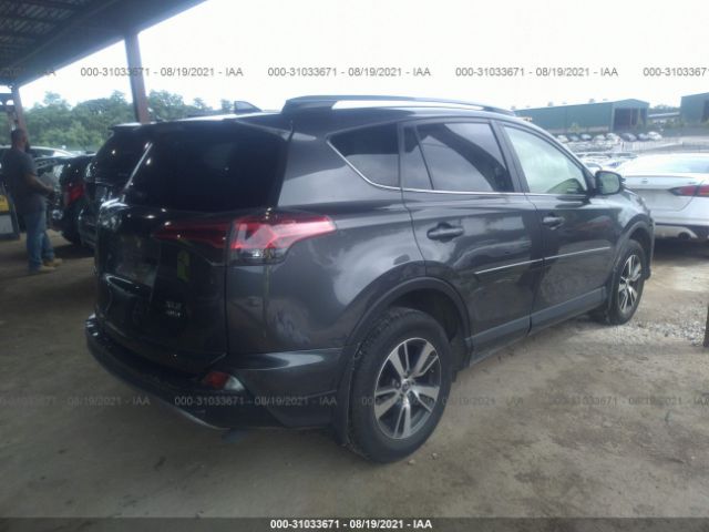 Photo 3 VIN: JTMRFREV2JJ217625 - TOYOTA RAV4 