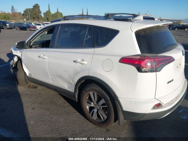 Photo 2 VIN: JTMRFREV2JJ246879 - TOYOTA RAV4 