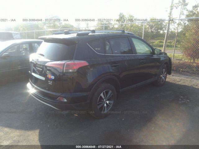 Photo 3 VIN: JTMRFREV2JJ747335 - TOYOTA RAV4 