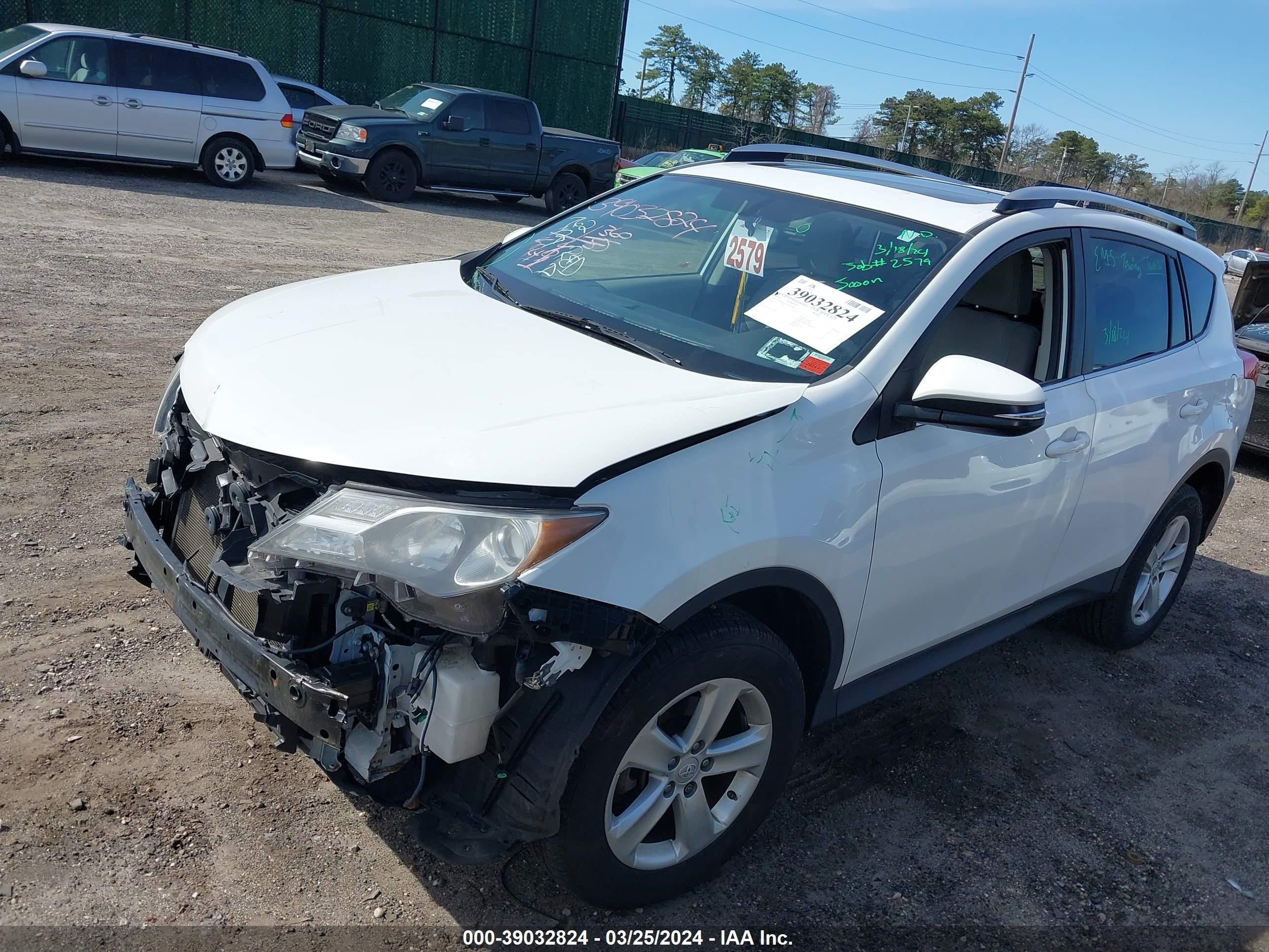 Photo 13 VIN: JTMRFREV3D5001666 - TOYOTA RAV 4 