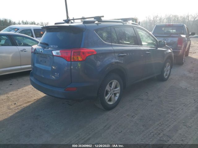 Photo 3 VIN: JTMRFREV3D5005880 - TOYOTA RAV4 