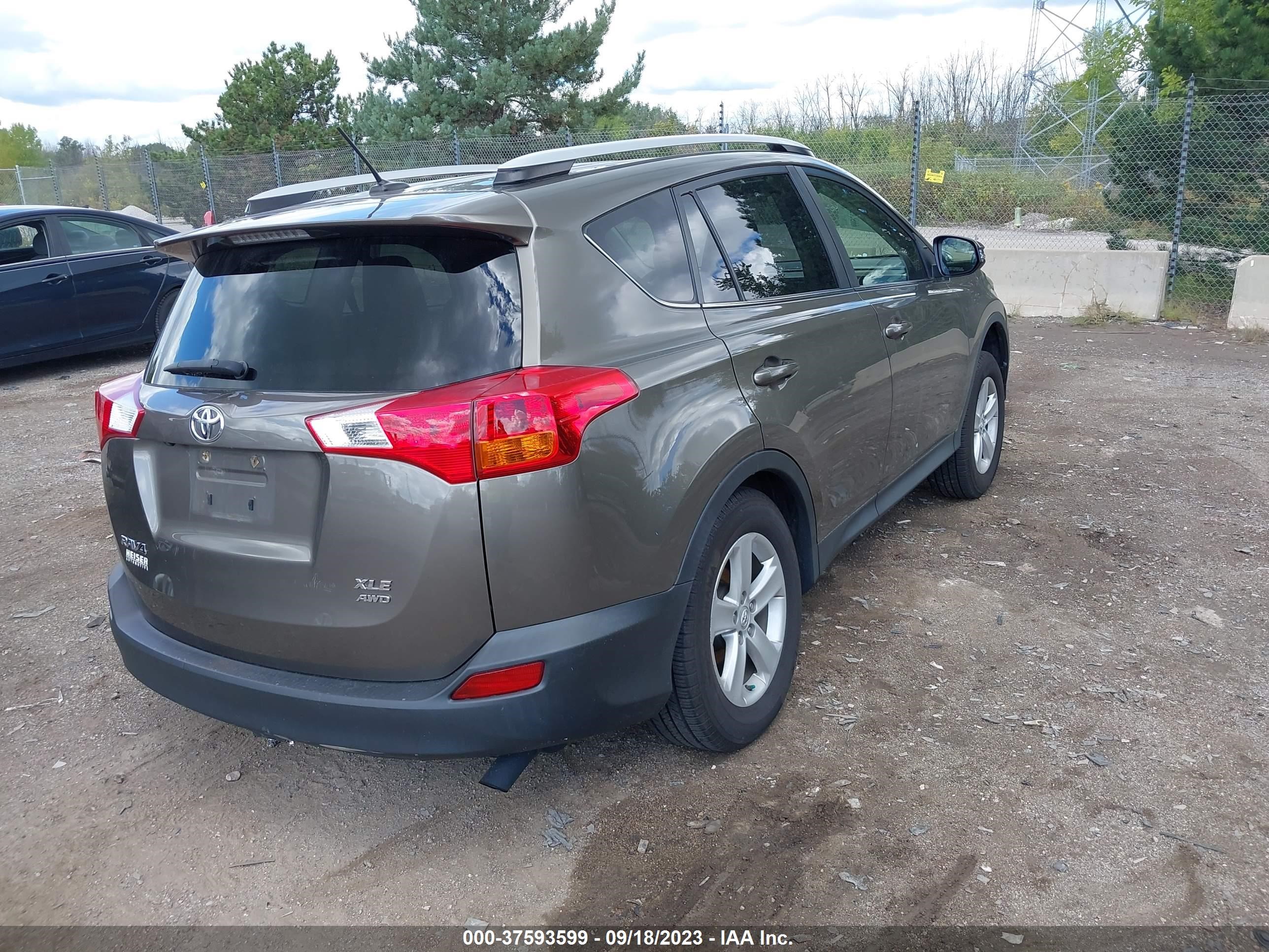 Photo 3 VIN: JTMRFREV3ED077315 - TOYOTA RAV 4 