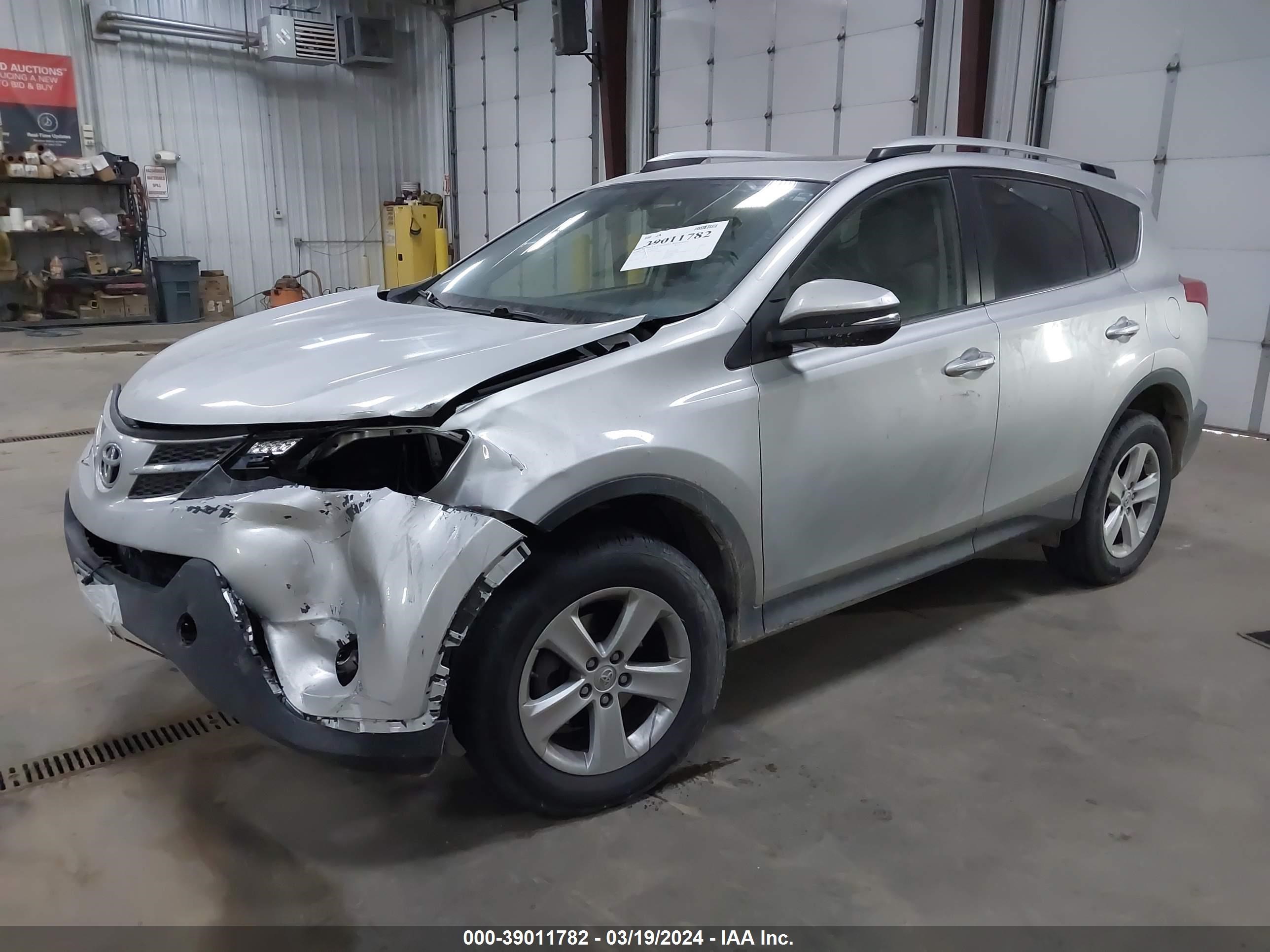 Photo 1 VIN: JTMRFREV3EJ009856 - TOYOTA RAV 4 