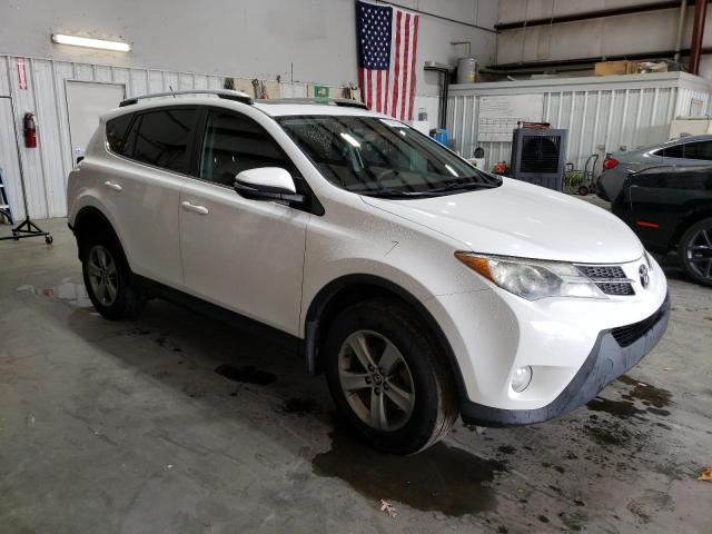 Photo 3 VIN: JTMRFREV3FD131620 - TOYOTA RAV4 XLE 