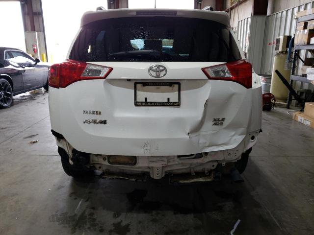 Photo 5 VIN: JTMRFREV3FD131620 - TOYOTA RAV4 XLE 