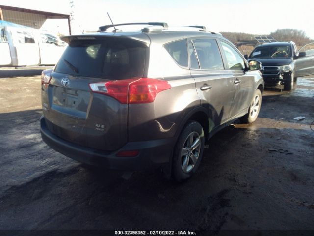 Photo 3 VIN: JTMRFREV3FJ048822 - TOYOTA RAV4 