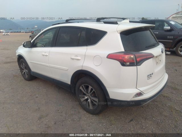 Photo 2 VIN: JTMRFREV3HD207002 - TOYOTA RAV4 